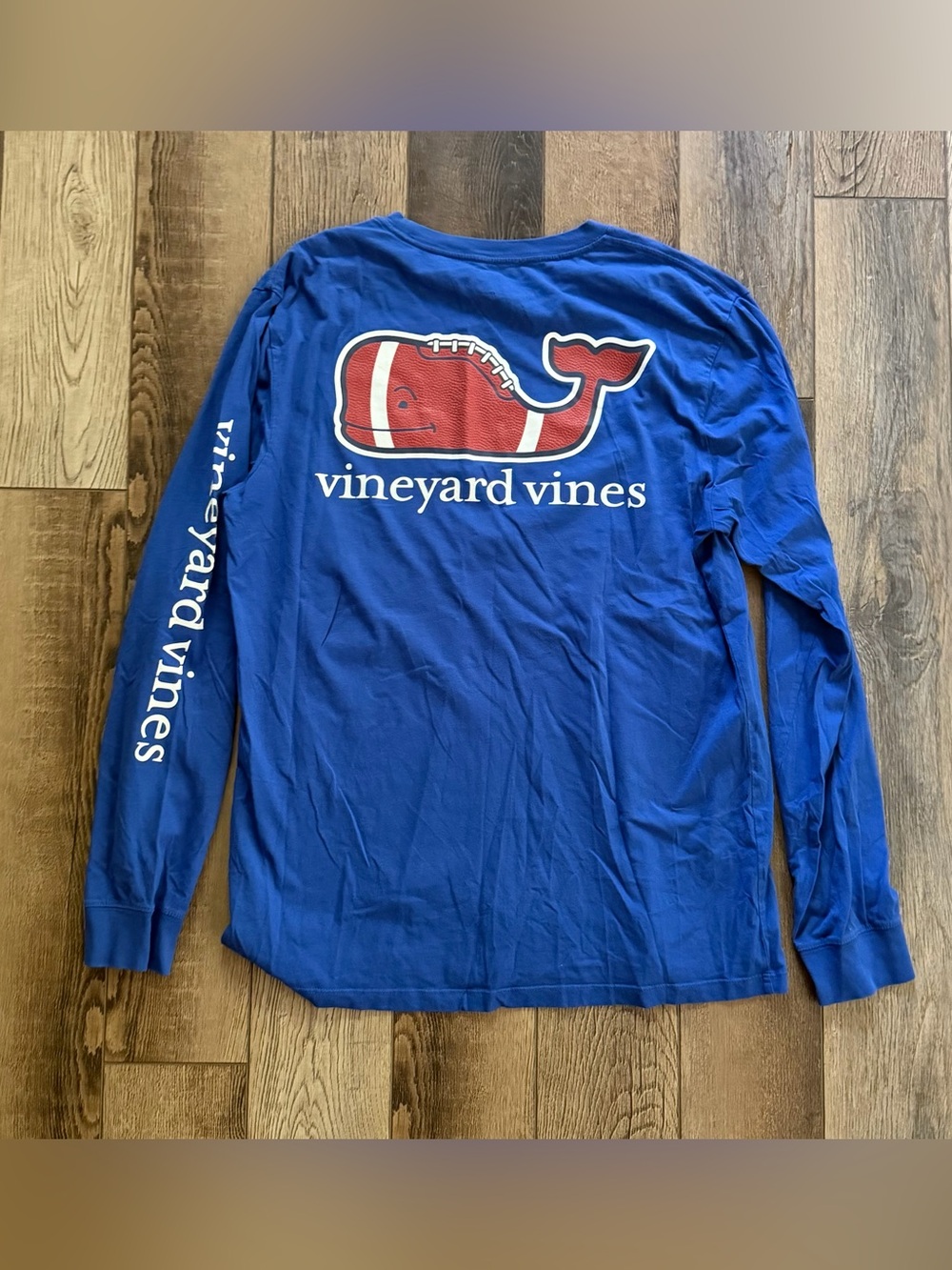 Vineyard Vines Shirt Men's Medium Football Whale Print Pocket Blue